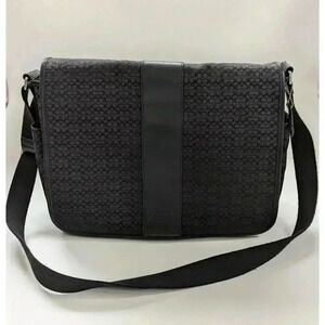 COACH Black Messenger Crossbody Bag F77004